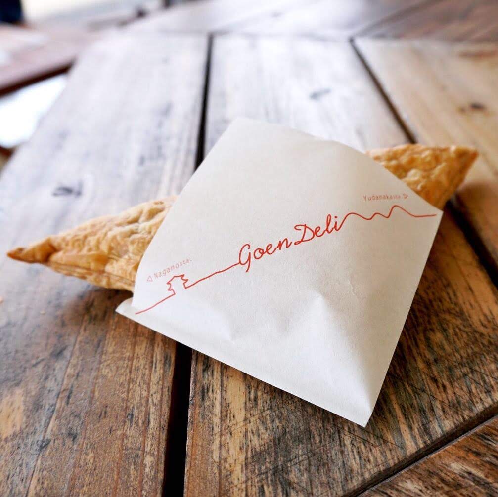 GOEN DELI アップルパイ テイクアウト用包材デザイン事例