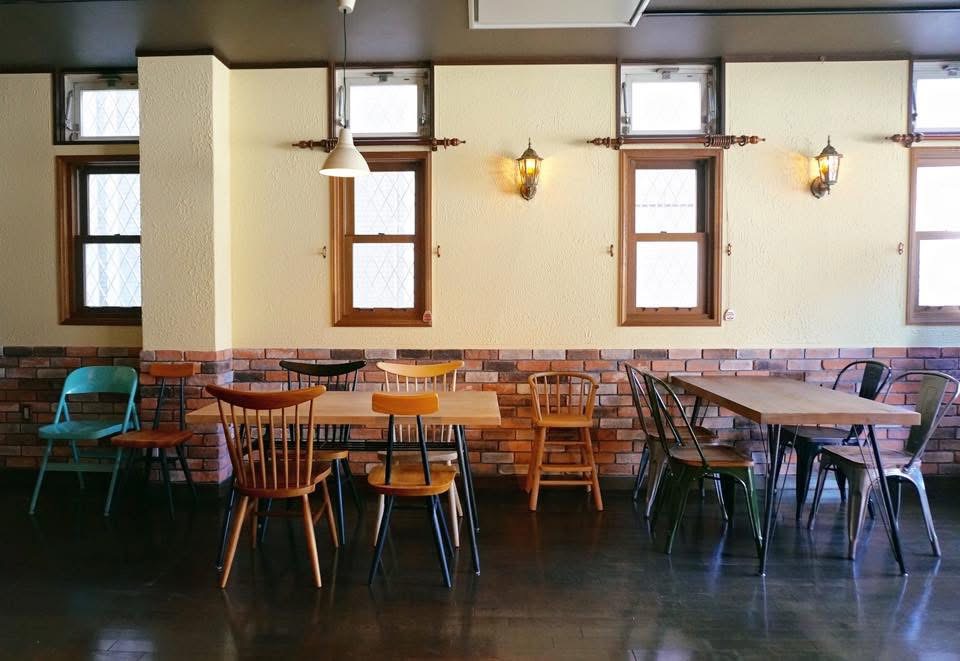 入間 スペインバル girasol-ひらそる- 店内内装